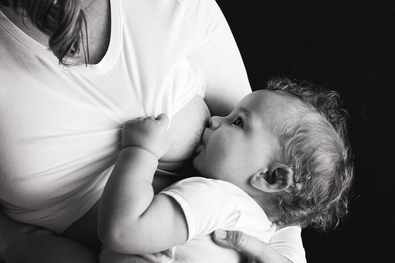 Fenylketonurie začíná rozvíjet už při kojení