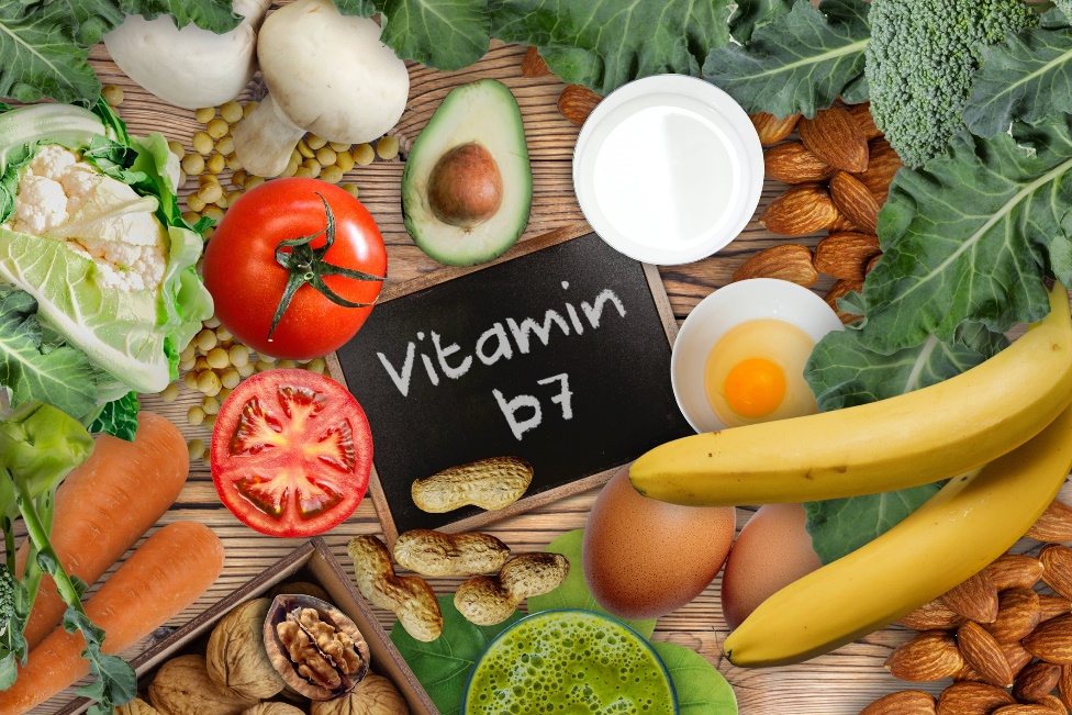 Přírodní zdroje vitaminu B7 (biotinu) ve stravě