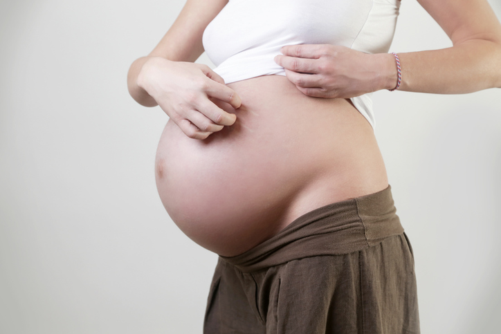 Těhotnou svědí pokožka břicha