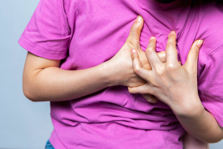Disekce aorty: Jaké jsou příčiny prasknutí tepny a příznaky? + Rizika a léčba