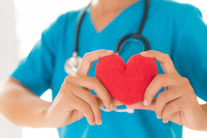 Co je to srdeční tamponáda a jak se projevuje? + Příčiny a léčba