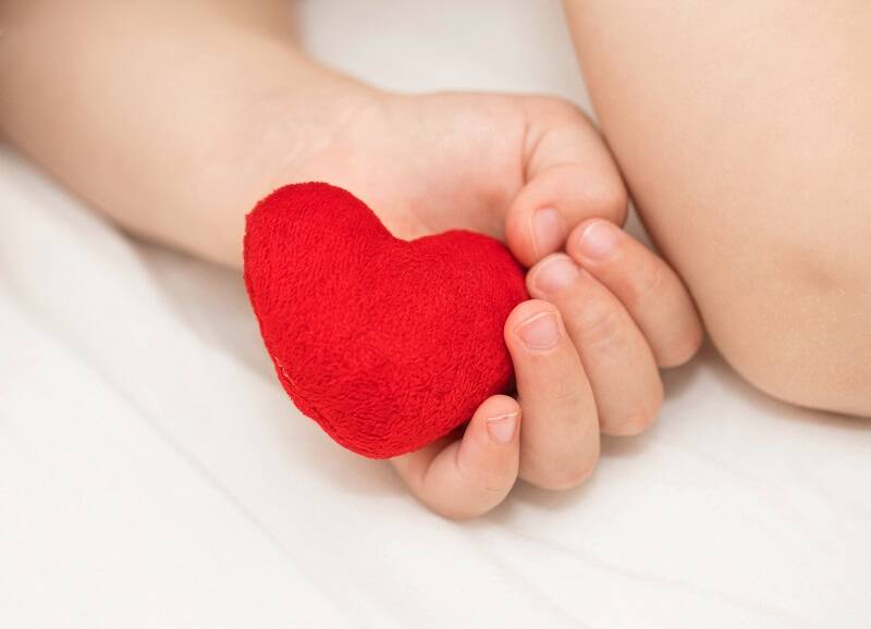 Vrozené srdeční vady: Rozdělení srdečních defektů a vad? + Příznaky