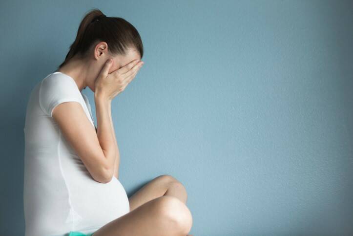 Jste těhotná a trápí vás bolest v podbřišku? Na toto si dejte pozor