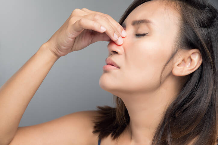 Plný nos: Jaké má příčiny akutně či chronicky ucpaný nos?