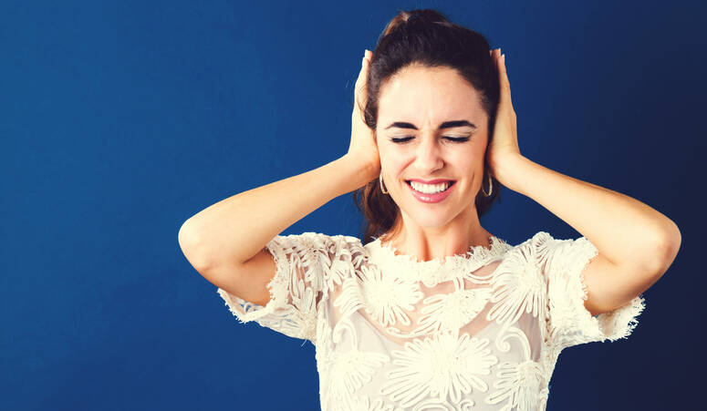 Zalehnutí a tlak v uších: Může mít vážné příčiny?