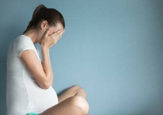 Jste těhotná a trápí vás bolest v podbřišku? Na toto si dejte pozor