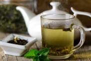Zelený čaj: Co obsahuje a jaké má účinky na zdraví? Pomáhá při hubnutí?